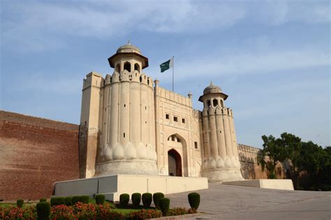 Lahore Fort | Shahi Qila Facts and Architectural Marvels