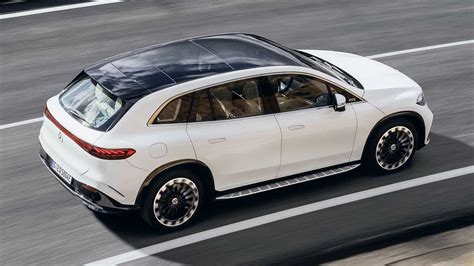 2023 Mercedes-Benz EQS SUV First Look: Three-Row EV Luxury