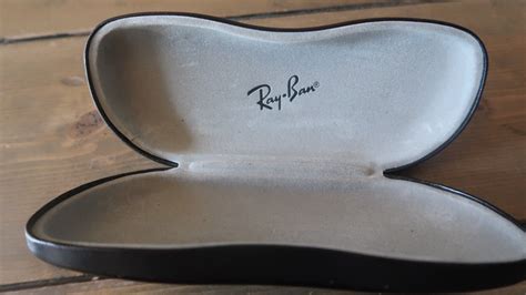 Ray-Ban Hard Clam Shell Eyeglasses/Glasses Case 100% Authentic - Eyeglass Cases