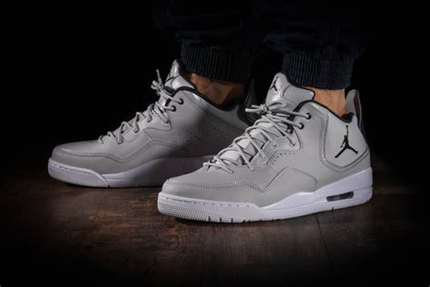 NIKE AIR JORDAN COURTSIDE 23 COOL GREY por €125,00 | kicksmaniac.com