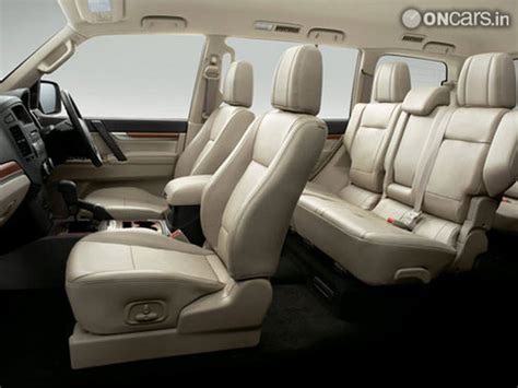 Mitsubishi Montero Interior