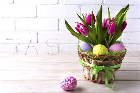 Easter table centerpiece with pink tulip