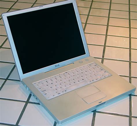 Apple iBook G3 - scottzc