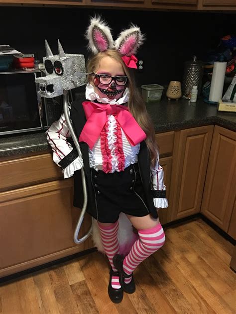 Pin by Dayna Maloy on DIY mangle costume | Fnaf costume, Cute cosplay, Cosplay outfits