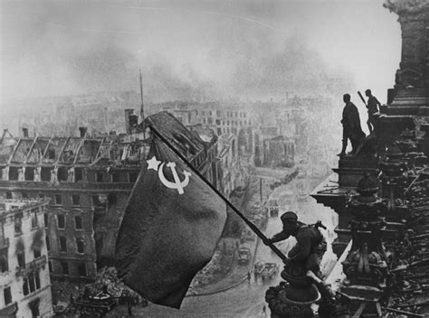 Remembering the USSR's Most Iconic WWII Photos