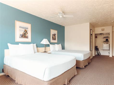 Hotel Rooms in Kahului, Hawaii | Maui Seaside Hotel