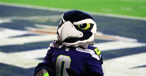 Seahawks mascot, Blitz, forced to room with division rival