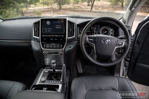 2019 Toyota LandCruiser VX-interior – PerformanceDrive