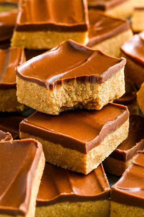 No Bake Chocolate Peanut Butter Bars | The Novice Chef