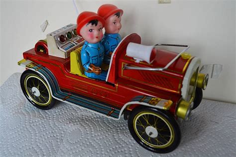 Battery Operated "fire Chief" Toy Car Auction