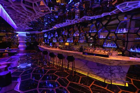 The OZONE Bar Hong Kong Review - UponArriving