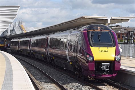 East Midlands Railway Class 222 train - Image, Luton Airport/East ...