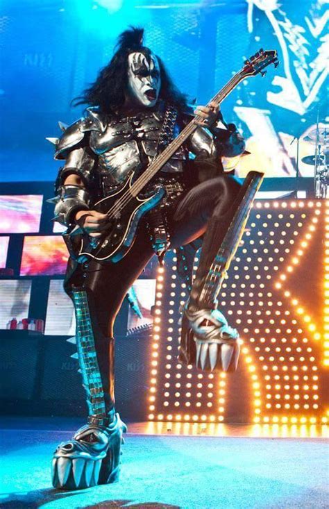 Gene ~Las Vegas, Nevada...November 28, 2009 (Alive 35 - Sonic Boom Tour) - KISS Photo (44199571 ...