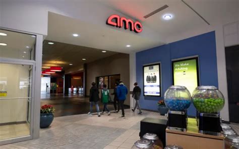 AMC Dartmouth Mall 11 in North Dartmouth, MA - Cinema Treasures