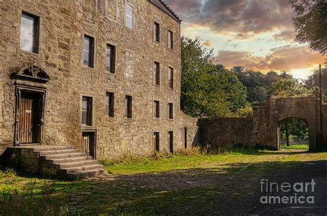 Midhope Castle - Lallybroch Outlander Scotland Photograph by Bramblier