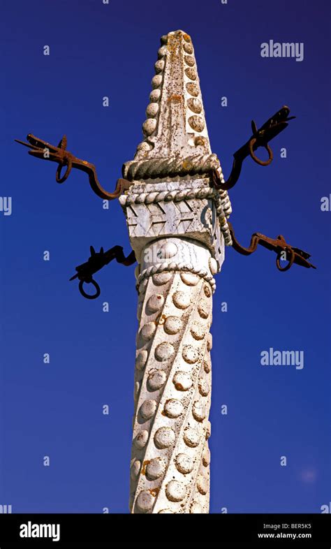 Portugal, Alentejo: Historic pillory in Elvas Stock Photo - Alamy