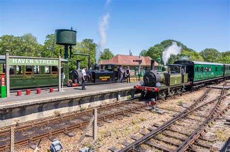 The Stations - Isle of Wight Steam Railway