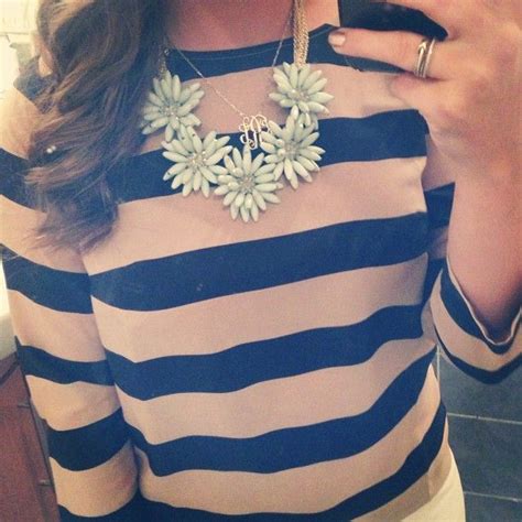 Love this necklace! Fancy Dress Outfits, Dress Me Up, Cute Outfits, Pretty Style, My Style ...