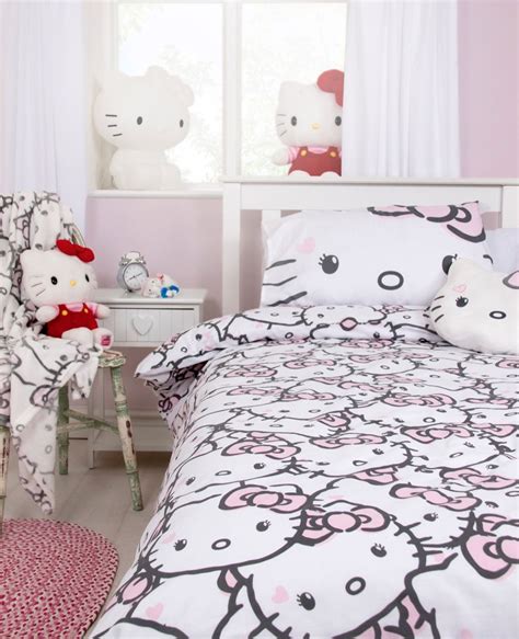 Hello Kitty Bedding Is Now Available At Primark | Hello kitty bedroom, Hello kitty room decor ...