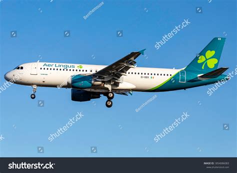 25 Flight Belfast London Images, Stock Photos & Vectors | Shutterstock