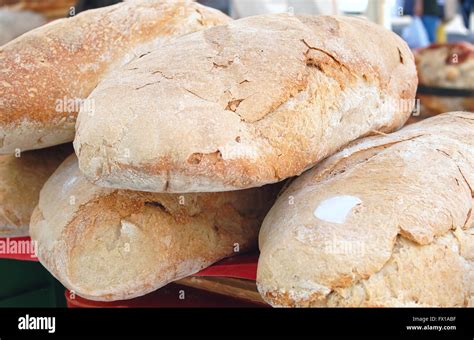 Traditional Italian bread at the market Stock Photo - Alamy