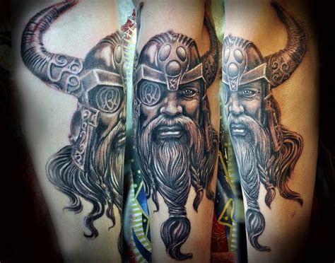 Viking Odin tattoo Tattoos Mandala, Tattoos Geometric, Celtic Tattoos, Viking Tattoos, Thor ...