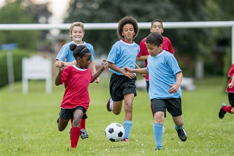 5 Healthy Lessons Kids Learn By Playing Sports - Philadelphia Magazine