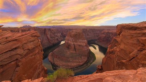 Horseshoe Bend at sunset - Grand Canyon National Park Trips