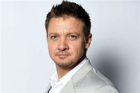 Jeremy Renner Posts Photo of Snowy Home as He Recovers at Hospital