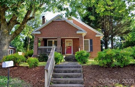 Morganton, NC Real Estate - Morganton Homes for Sale | realtor.com®