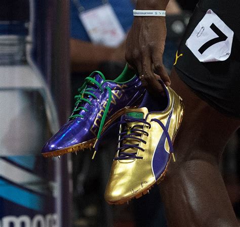 Usain Bolt Wins Race at London World & Experts Explain His Speed ...