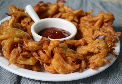 Onion Bajji Recipe – Gayathri's Cook Spot