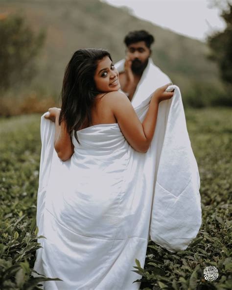 Kerala Couple Trolled For Intimate Post-Wedding Photoshoot (4) | RITZ