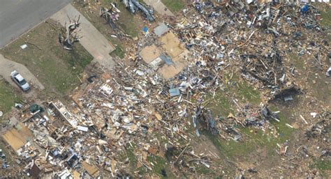 joplin tornado video analysis