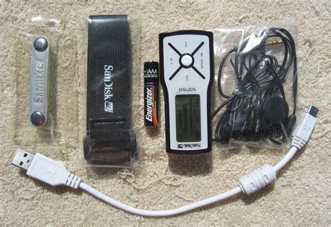 SanDisk Sansa m250 2 GB MP3 Player Complete *Brand New* Uses One AAA ...