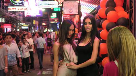 Nana Bangkok vs Soi Cowboy: Which is Better?