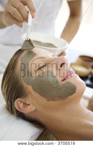 Mud Mask Image & Photo (Free Trial) | Bigstock