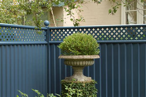 Protect your fences with opaque stains | Owatrol Direct