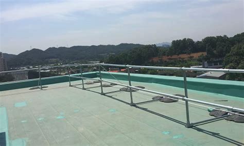 Roof Guardrail designed for elevated areas to ensure high-altitude safety.