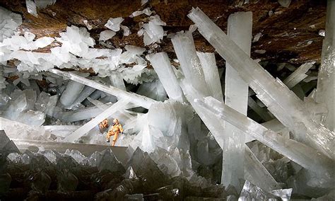 This Mystical ‘Giant Crystal Cave’ Will Take Your Breath Away! – Mystical Raven