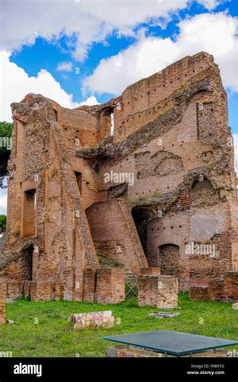 Domus Augustana (House of Augustus) ruins, Palatine Hill, Rome Stock ...