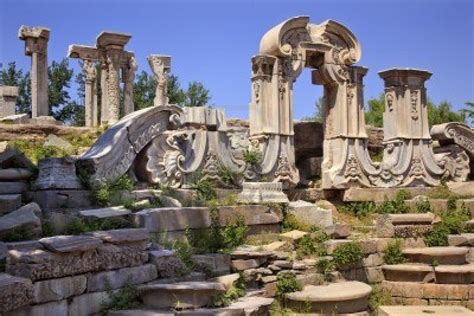 Pin by Kelsey Hofius on Ruins | Old summer palace, Summer palace ...