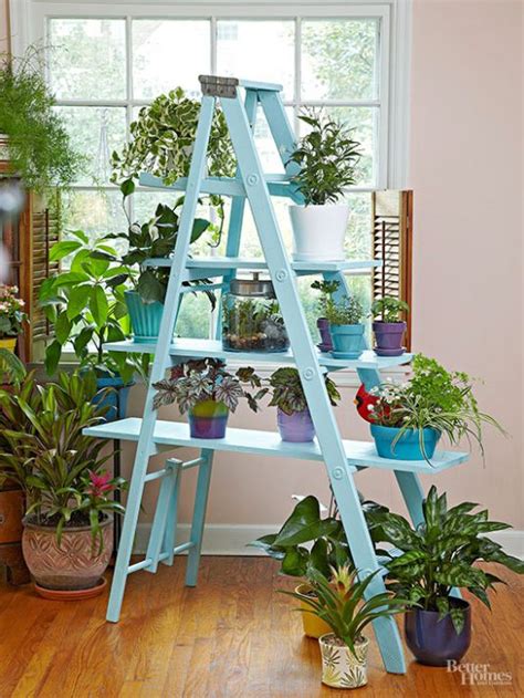 15+ Impressive Ideas to Make Wooden Ladder Garden