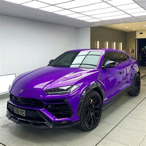 Purple Urus 🤔😎😁 : r/Autos