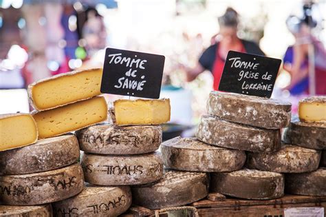 10 Best Food Markets in Paris - Where to Find Great Street Food in ...