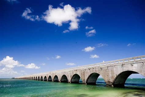 Seven Mile Bridge | Travelinos.com