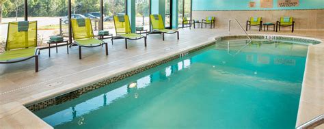 Hotel with Pool and Fitness Center | SpringHill Suites Gainesville Haymarket