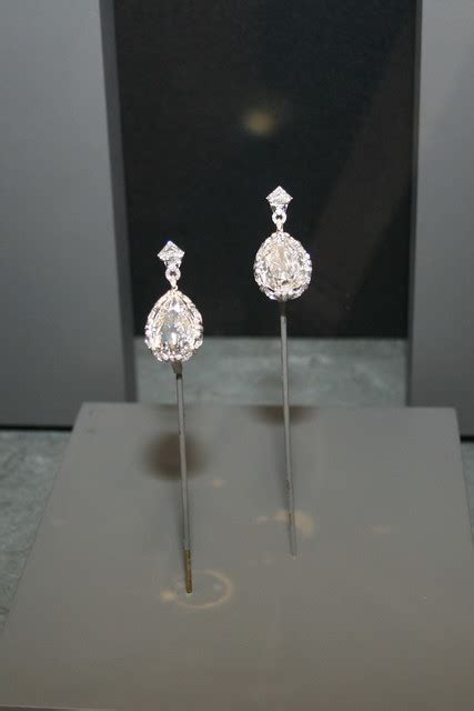 Marie Antoinette Diamond Earrings | These two large, pear-sh… | Flickr - Photo Sharing!