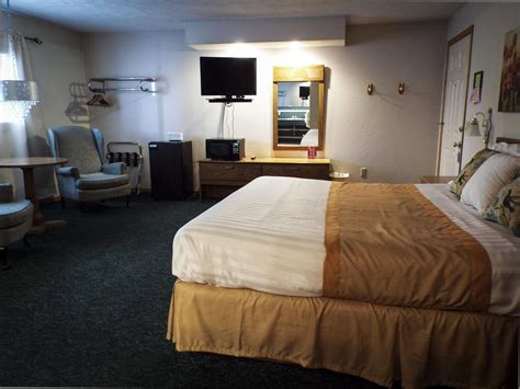 °HOTEL HIAWATHA MOTEL ESCANABA, MI 2* (United States of America) | BOOKED