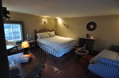 Blenheim Hill Farm — 40 -guest Lodging